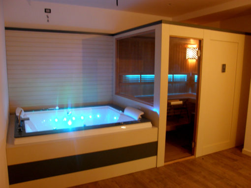 Combinato sauna-vasca idromassaggio in provincia di Vicenza