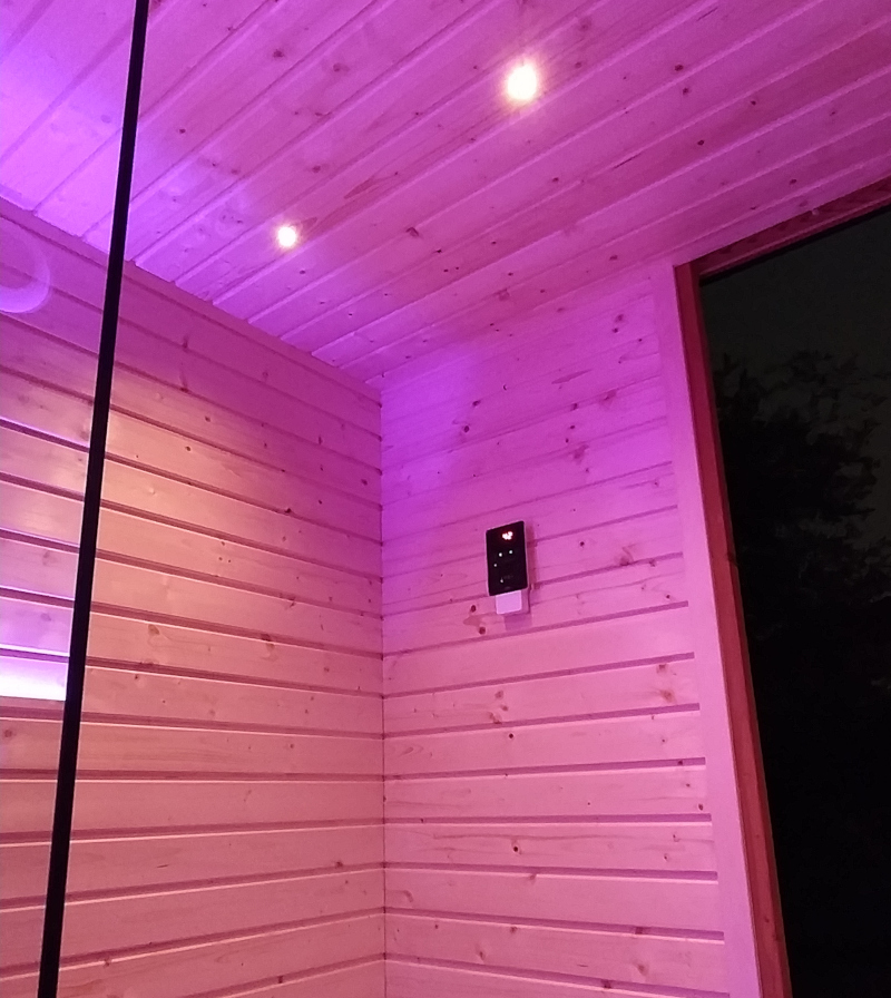 spogliatoio sauna da esterno con centralina di comando spogliatoio sauna da esterno con centralina di comando