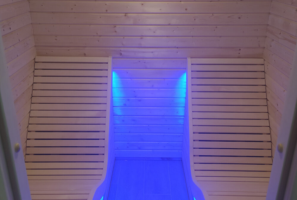 Sauna ad infrarossi con lettini ergonomici